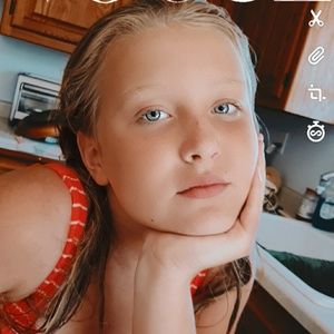 Meet your Posher, Brenna